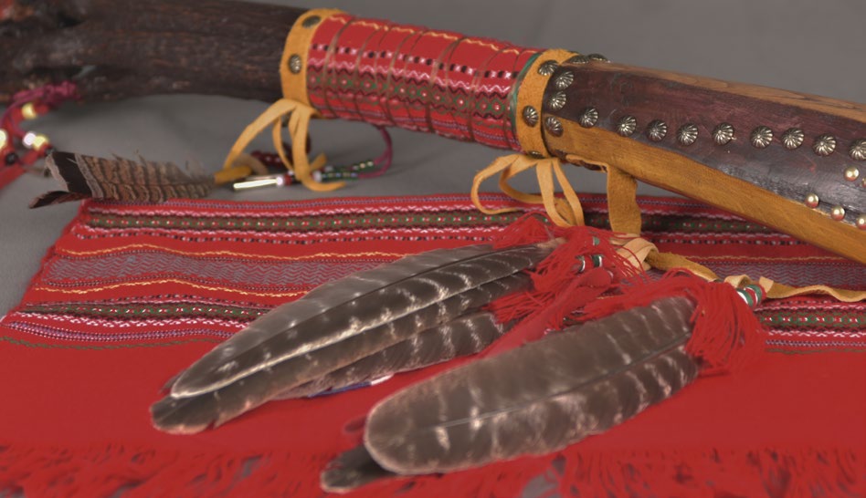 Turkey and grouse feathers are among the materials used in Nsidwaamjigan. 